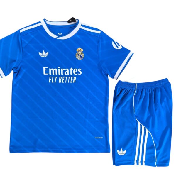 Conjunto Real Madrid 25/26 3ª equipación