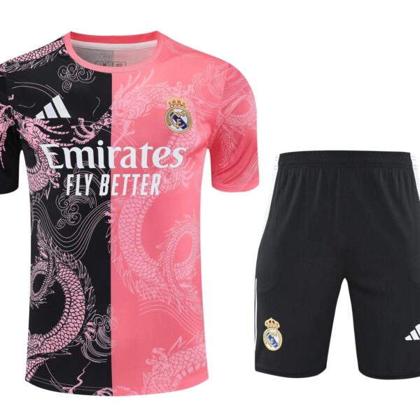 Conjunto de calentamiento Real Madrid rosa y negro
