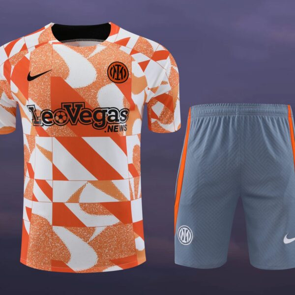 Conjunto de calentamiento Inter de Milán blanco y naranja
