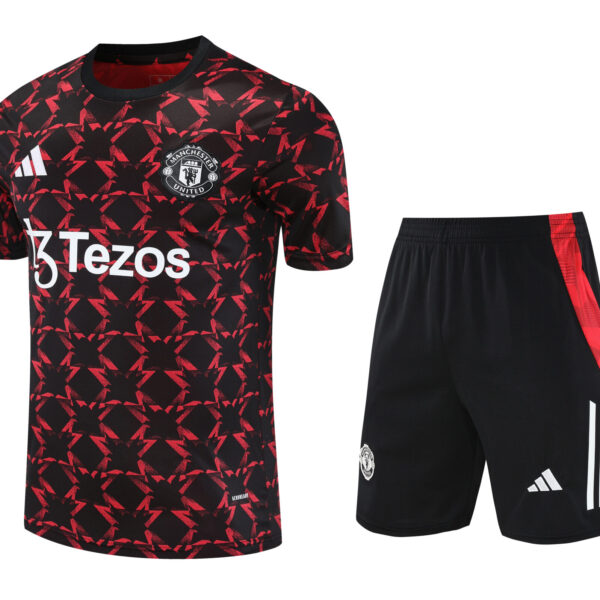 Conjunto de calentamiento Manchester United negro y rojo