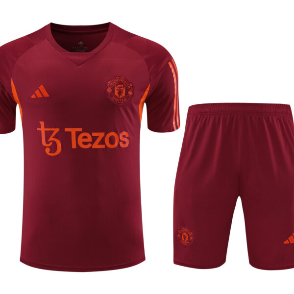 Conjunto de calentamiento Manchester United granate