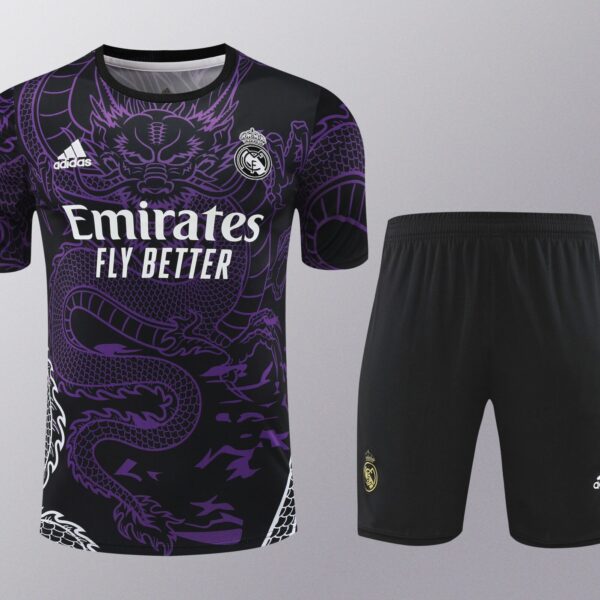 Conjunto de calentamiento Real Madrid dragón morado